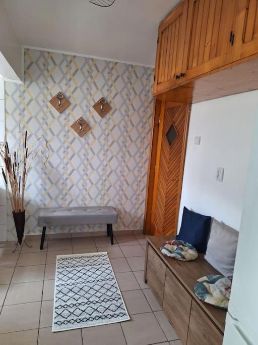Miha'S Apartament Суліна Екстер'єр фото