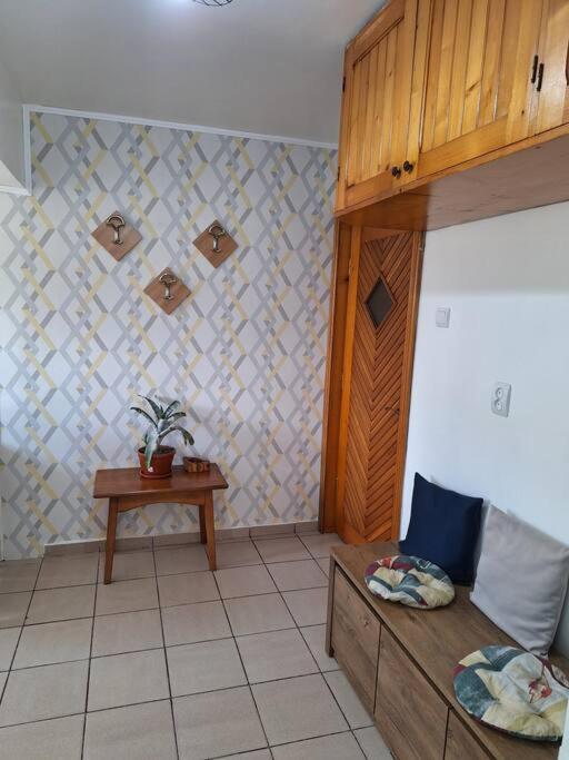 Miha'S Apartament Суліна Екстер'єр фото